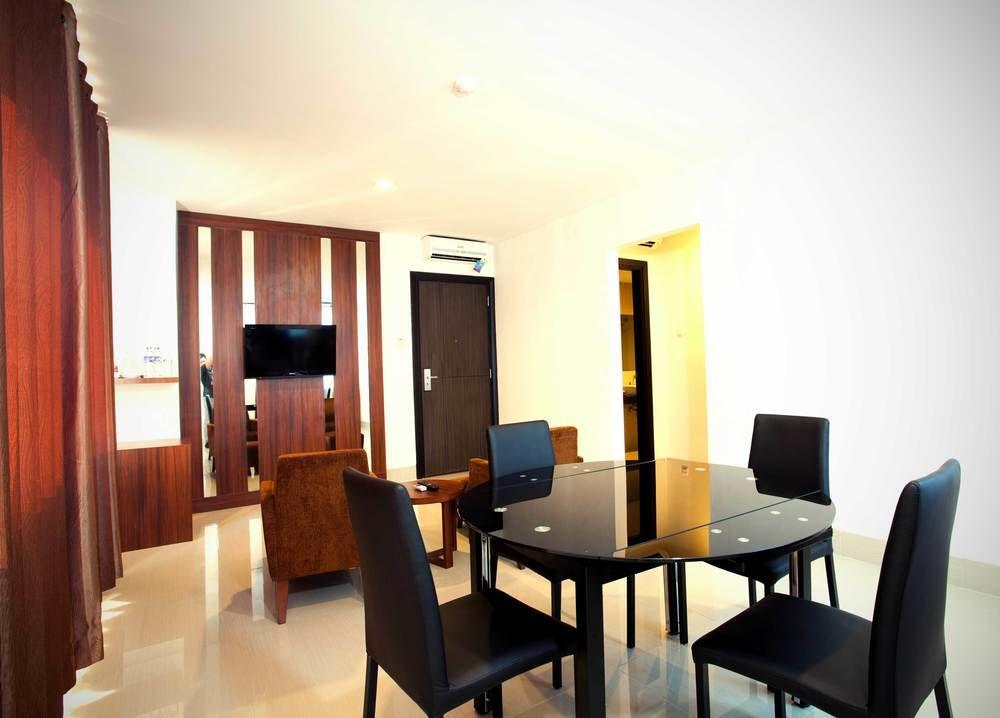 Collection O 1279 Hotel Grand Celino Makassar Esterno foto