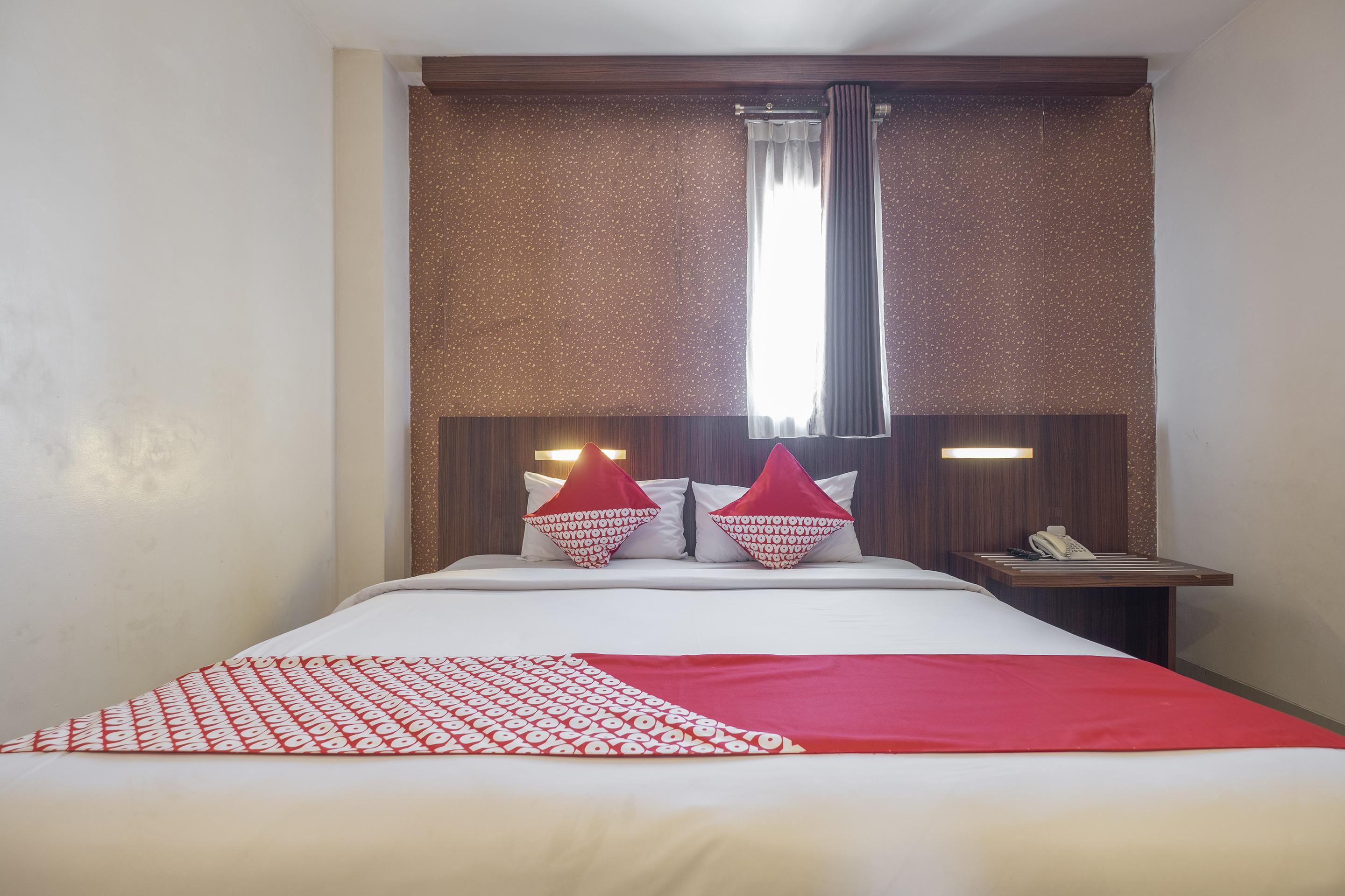 Collection O 1279 Hotel Grand Celino Makassar Esterno foto