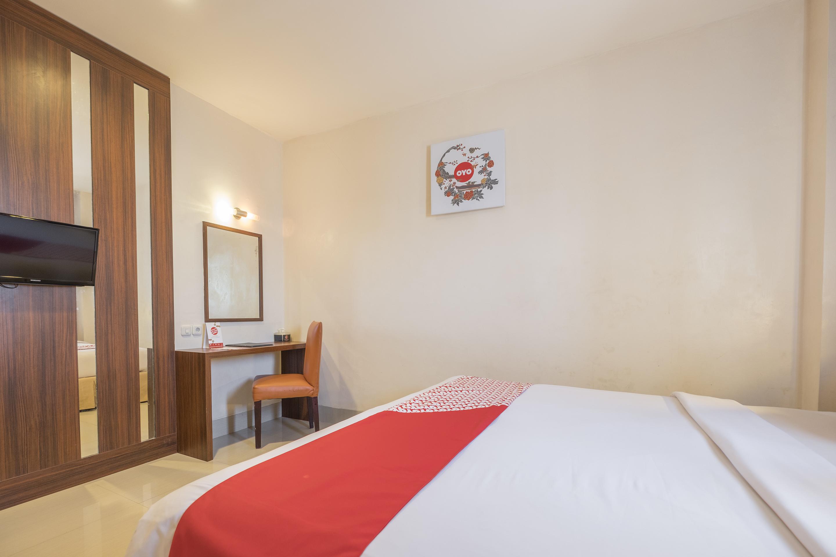 Collection O 1279 Hotel Grand Celino Makassar Esterno foto