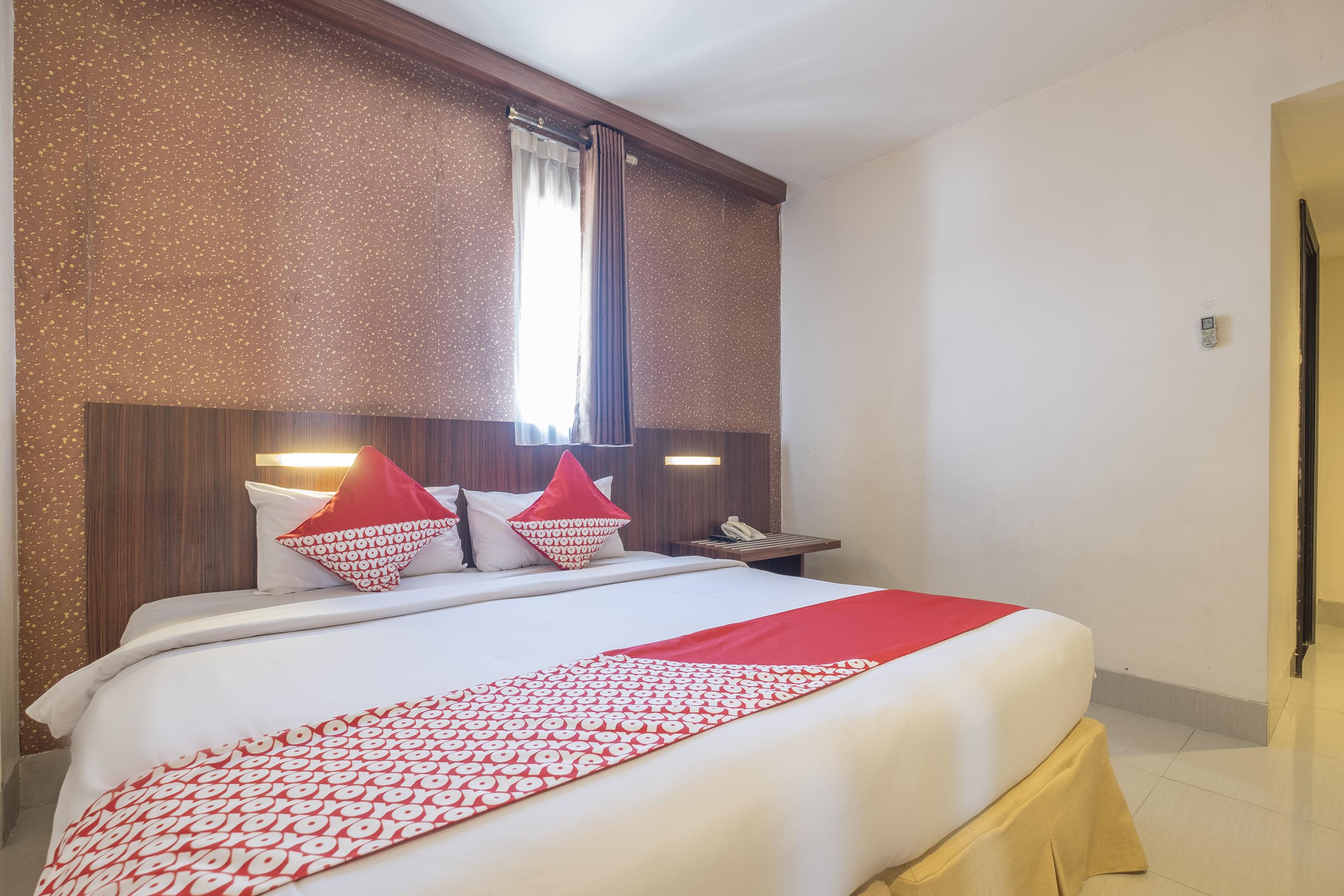Collection O 1279 Hotel Grand Celino Makassar Esterno foto