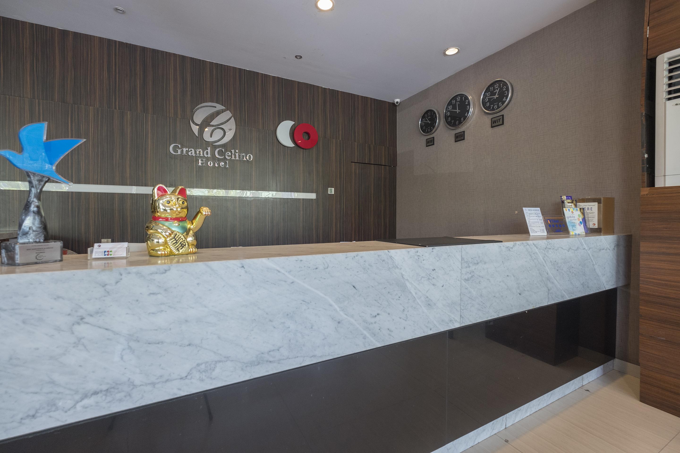 Collection O 1279 Hotel Grand Celino Makassar Esterno foto